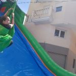 Tirolina infantil con colchoneta hinchable en Alicante y Murcia