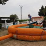 Alquiler simulador de surf para fiestas infantiles en Alicante y Murcia